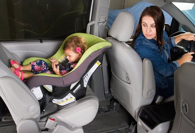 When To Switch From Infant Car Seat to Convertible